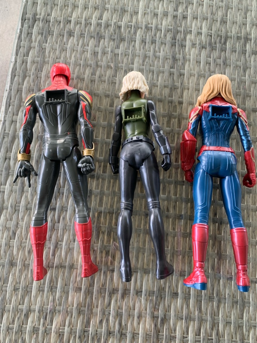 SEVEN Marvel 12 Inch  Superhero Action Figure Lot - - Picture 5 of 7